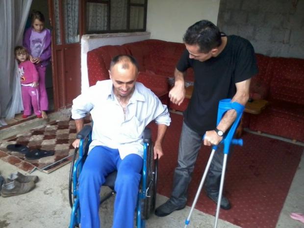 Peer Support and home assistance for a family in need, Kosovo / Pic from EU project with Handikos