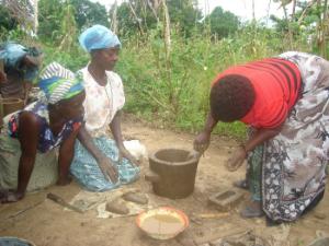 Production of energy efficient Chitetezo Mbaula stoves, Malawi
