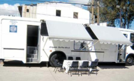 White trailer connected to the Ministry of Justice in Honduras
