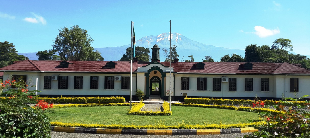 TaCRI's main building in front of Mount Kilimanjaro