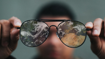 World in your glasses